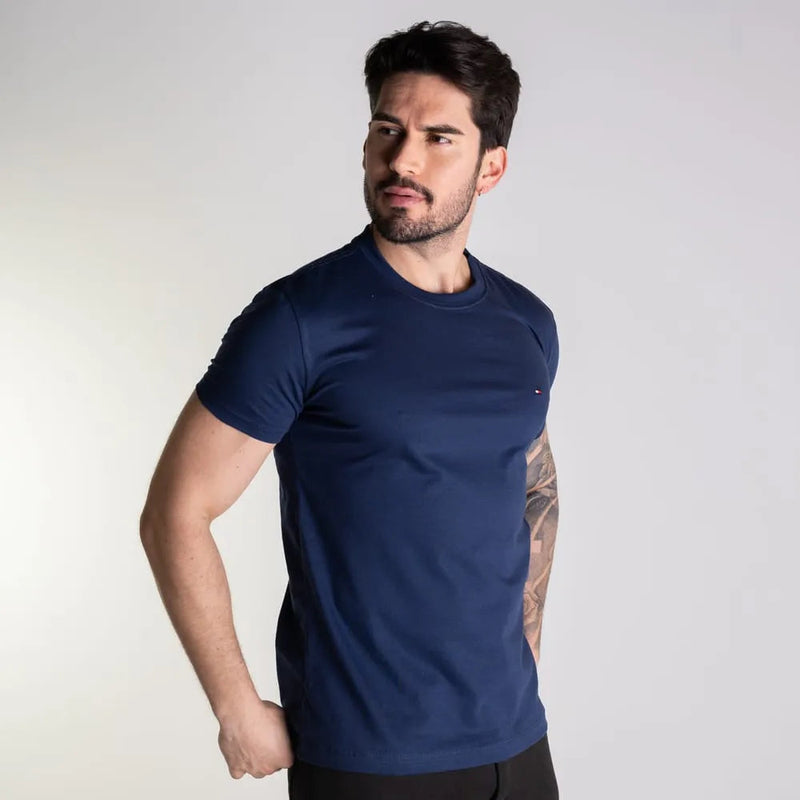 Kit 5 Camisetas Tommy Hilfiger + 3UN Cuecas Boxer de Brinde